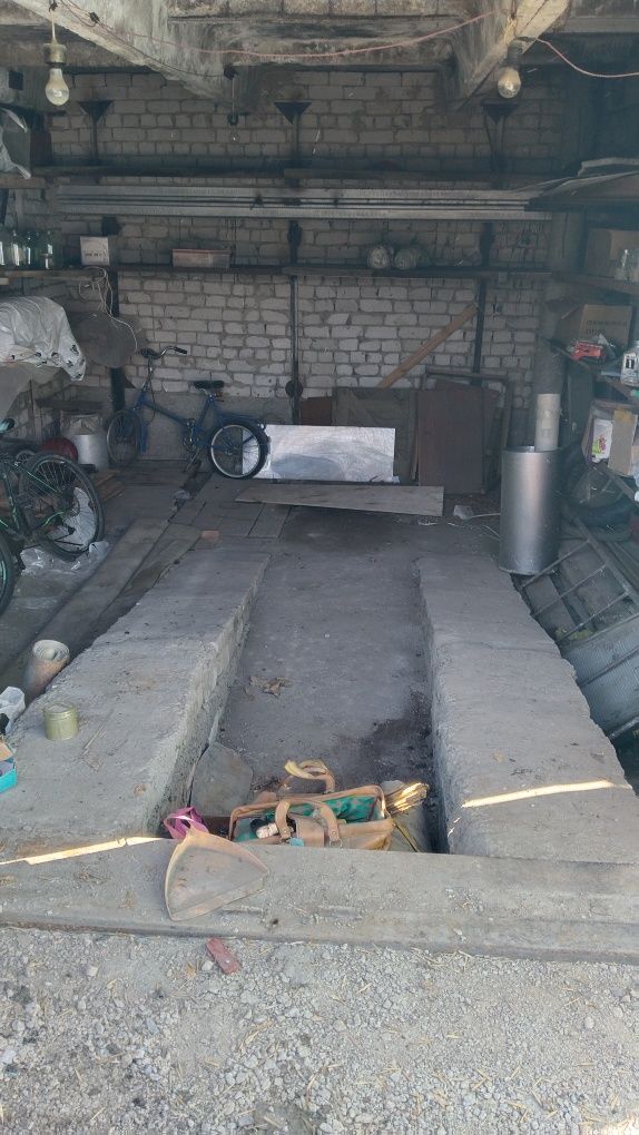Продам гараж Акимат