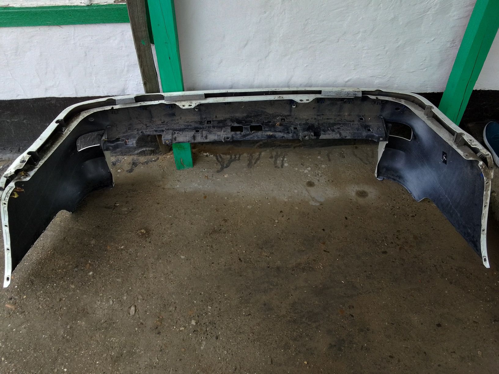 Задний бампер toyota land cruiser 200