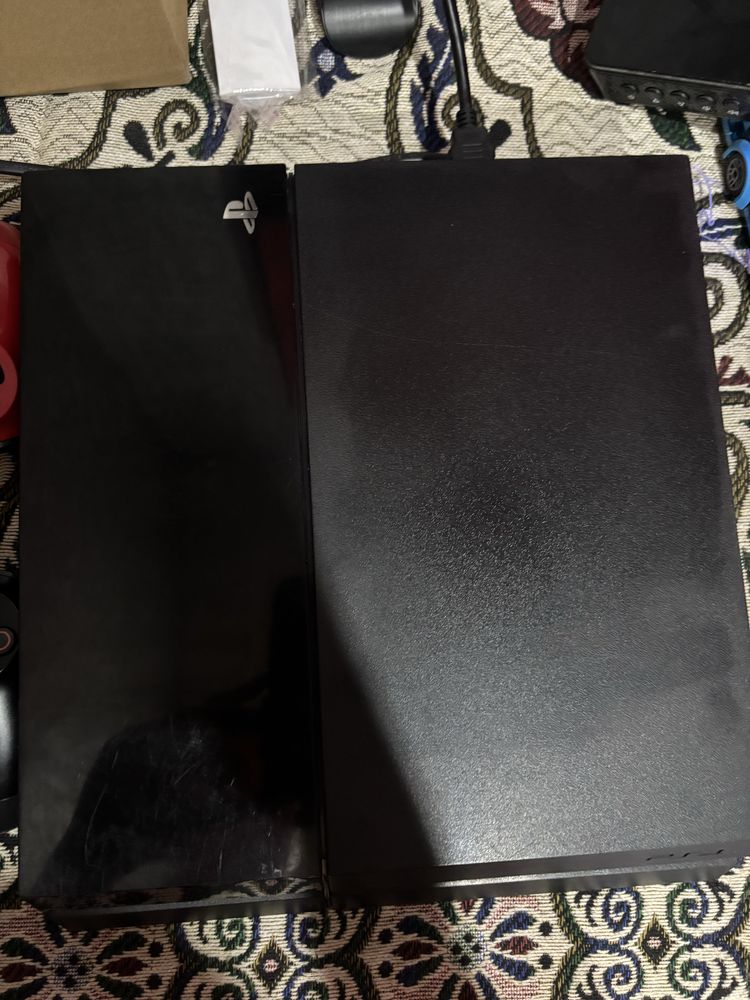 Продам игровую приставку