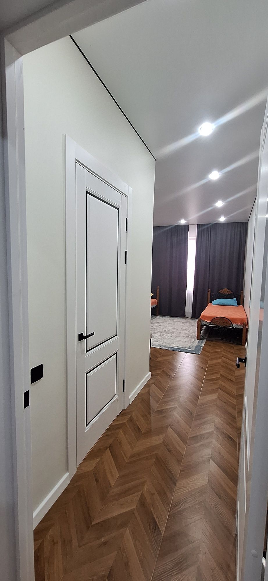 Продам 3комн с паркингом и кладовкой ЖК Алаш