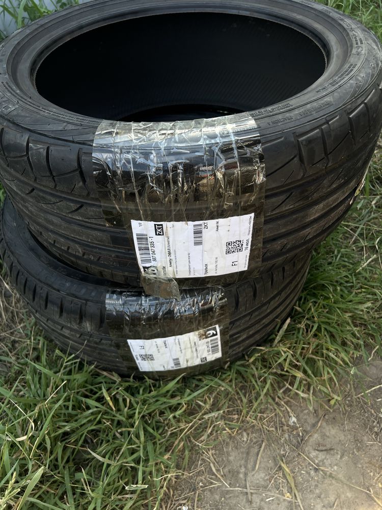 Продам покрышки новые 245/40/18