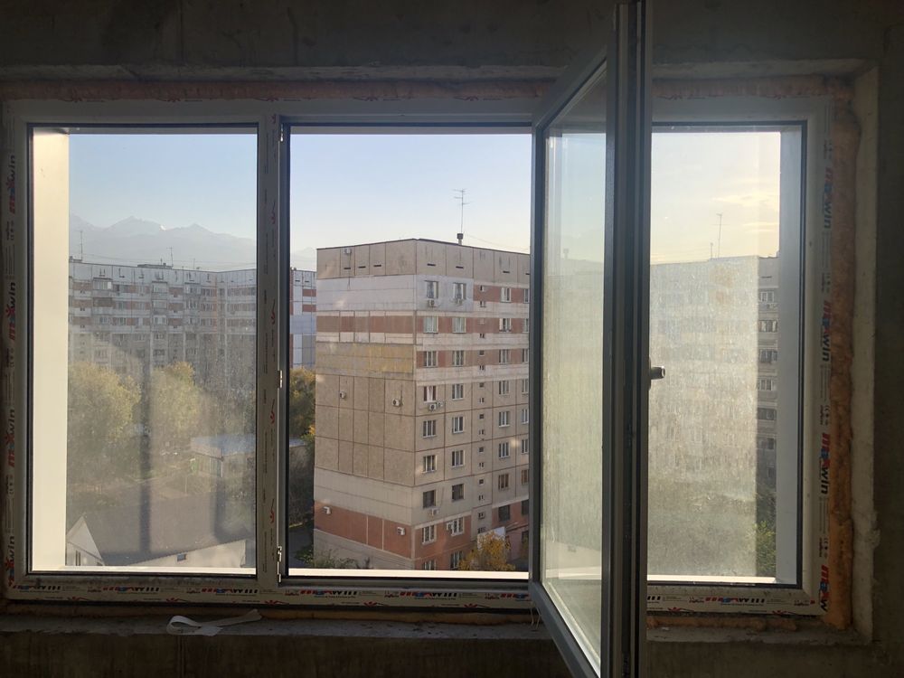 Продам 2 пластиковых окна, однокамерные стеклопакеты