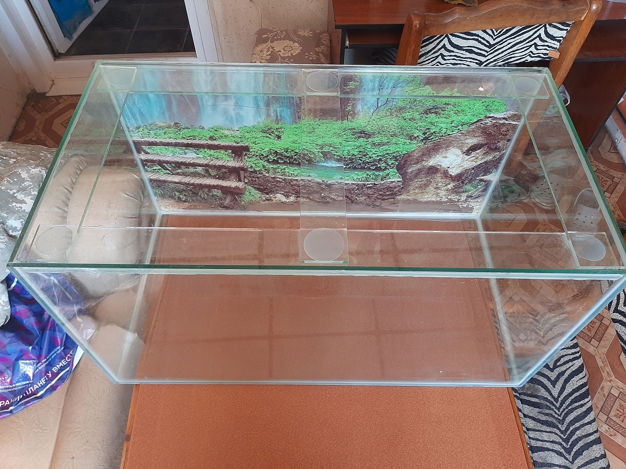Продам аквариум 70×40×40