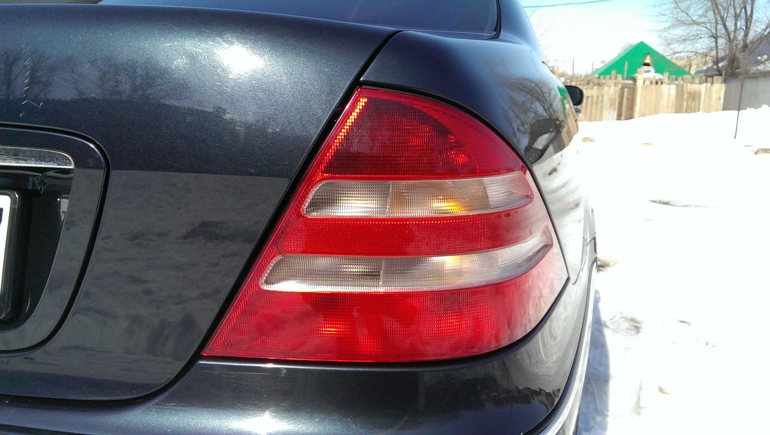 Запчасти для Mercedes Benz W220