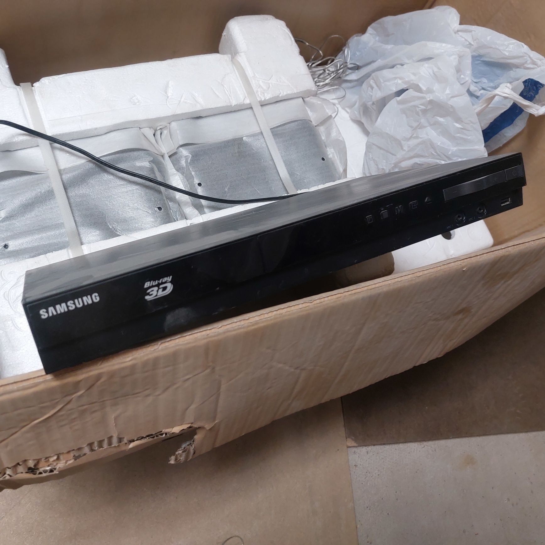 Домашний кинотеатр Samsung 3D Blu-ray