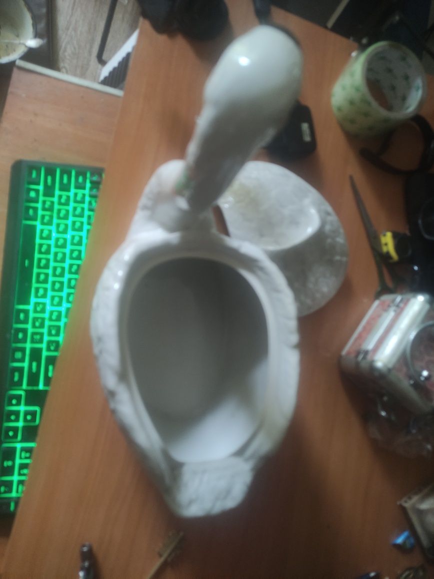 Продам супницу СССР (Лебедь)