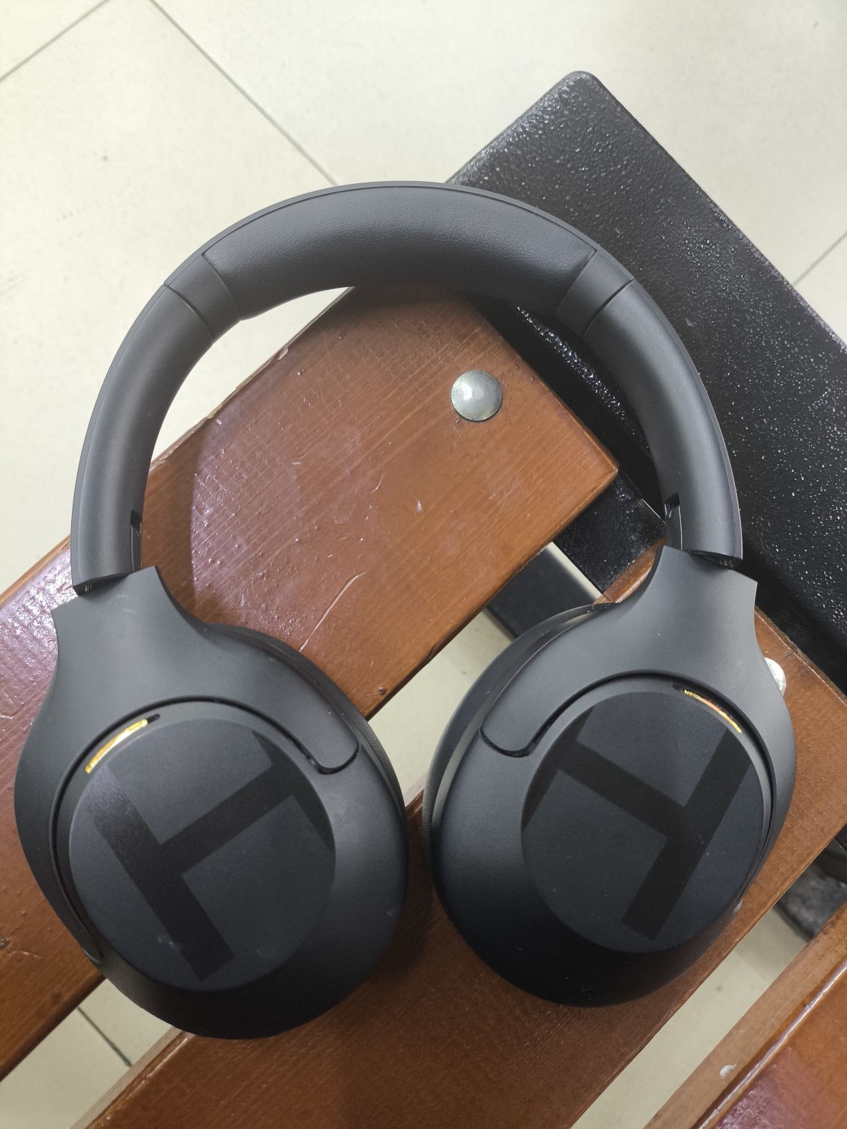 Продам блютуз наушник Haylou S35 ANC синий