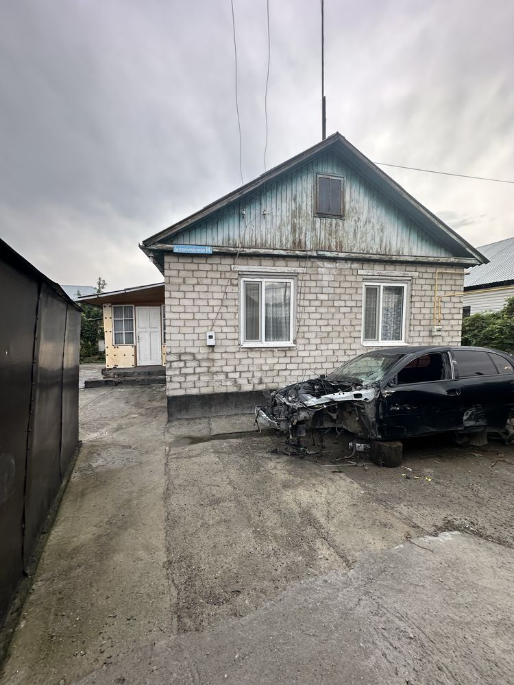 Продам дом в поселке Карабулак. Срочно, рассмотрю варианты