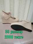 Платья , костюм пирата и обувь 35 размер