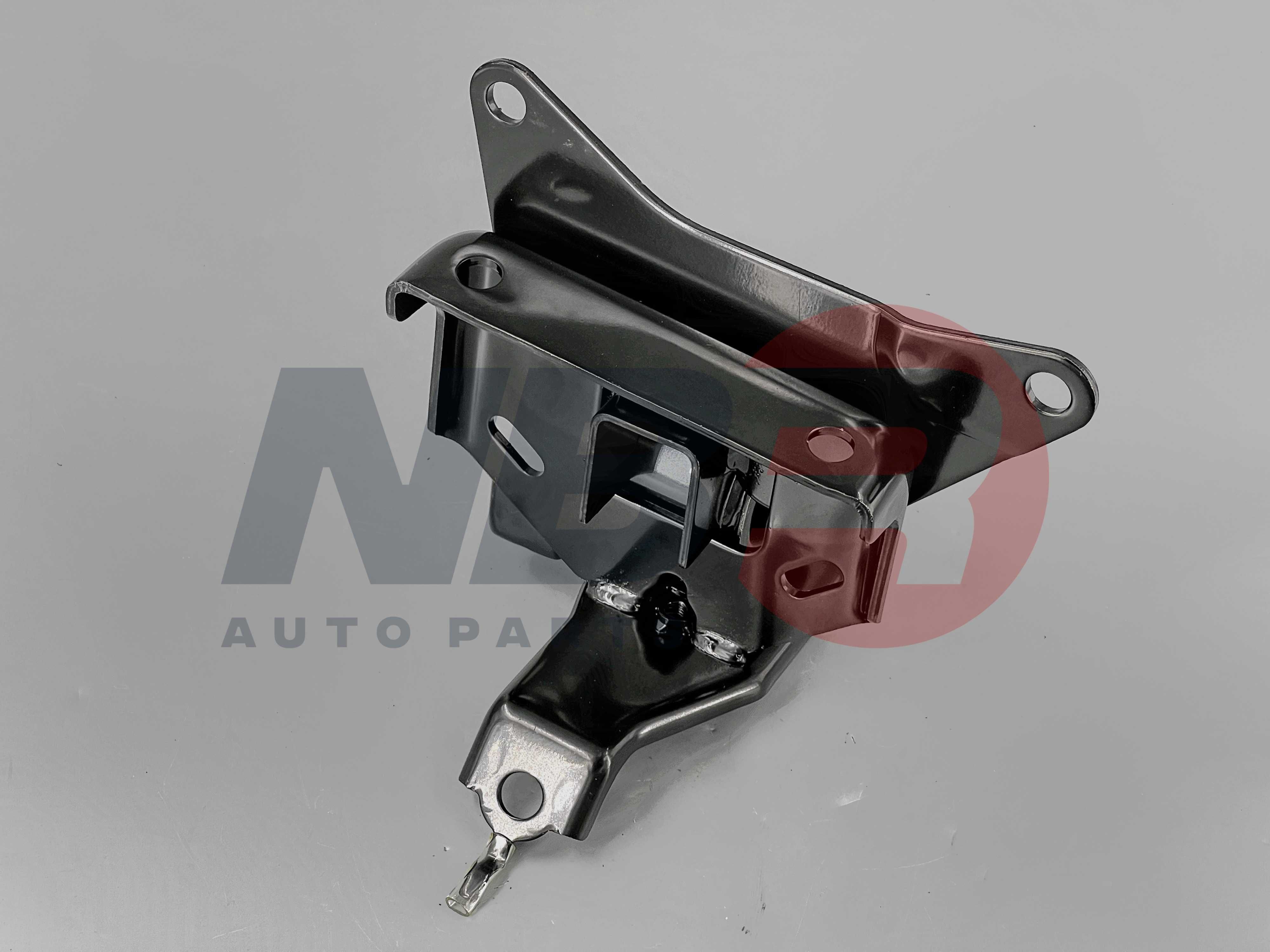 Подушка двигателя TOYOTA Yaris 05-13 ATM 1.3L 1.5L