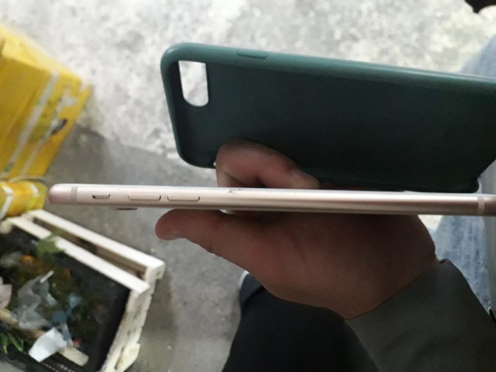 Apple 8+64 ГБ….