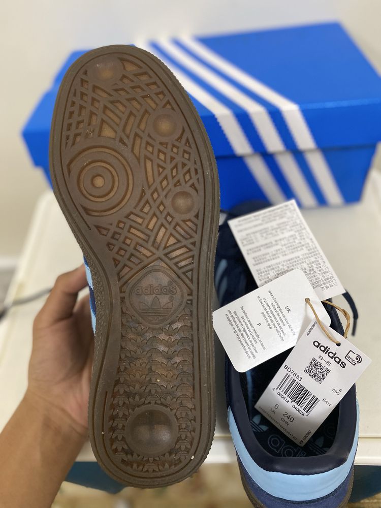 Adidas spezial кроссовки, абсолютно новые