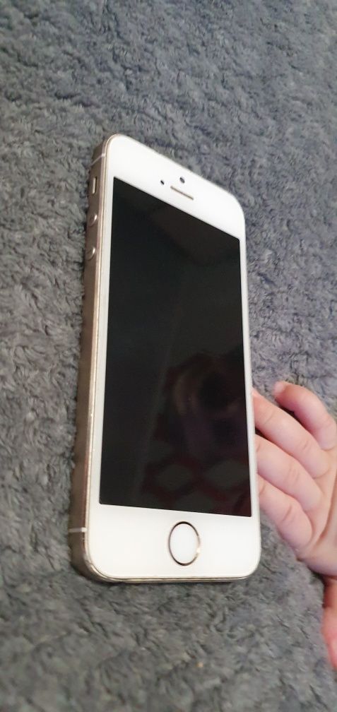 Смартфон Apple iPhone 5S 16GB LTE Gold (A1457)