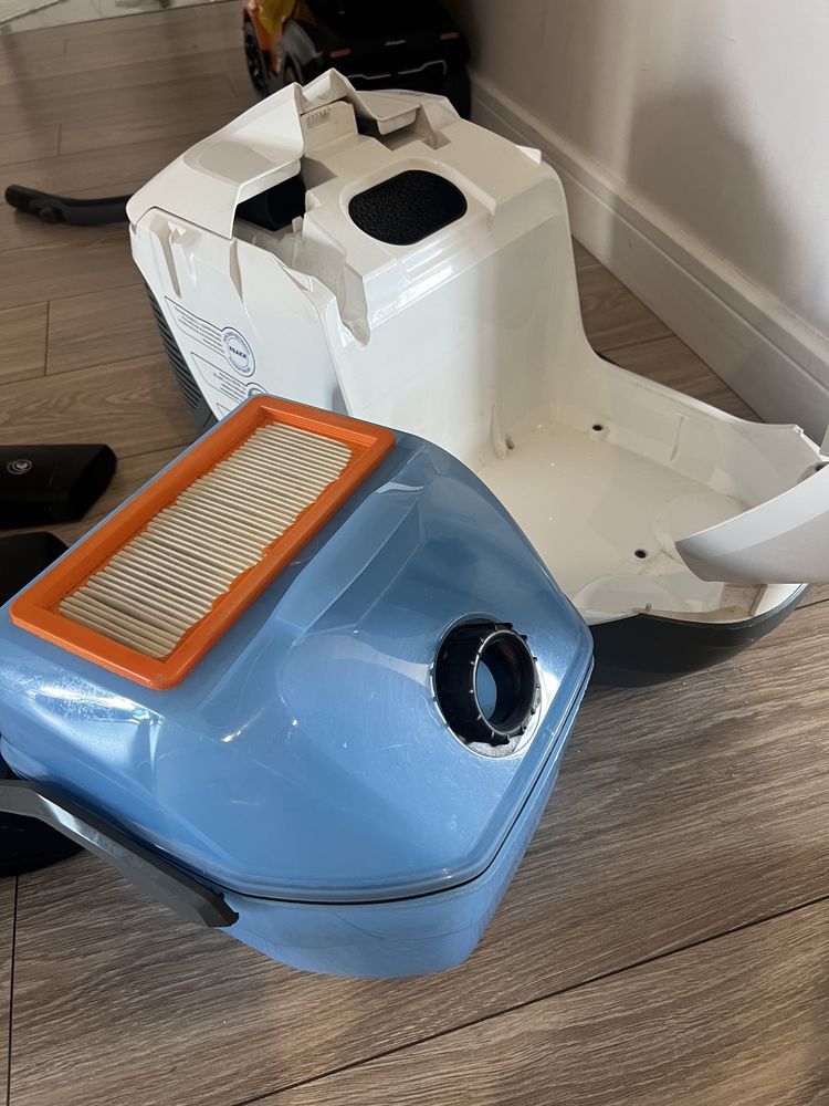 Продам пылесос KARCHER DS 6 Premium