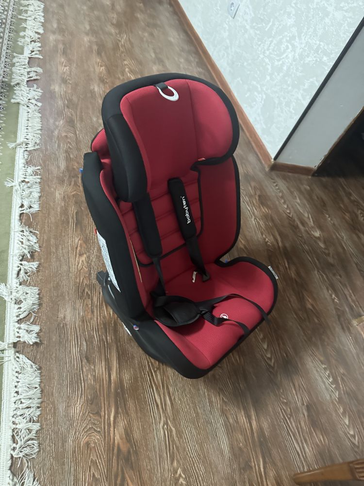 Автокресла babyton