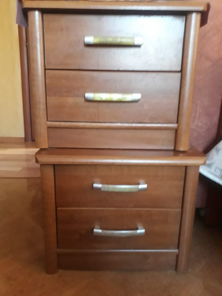 Продам спальный гарнитур
