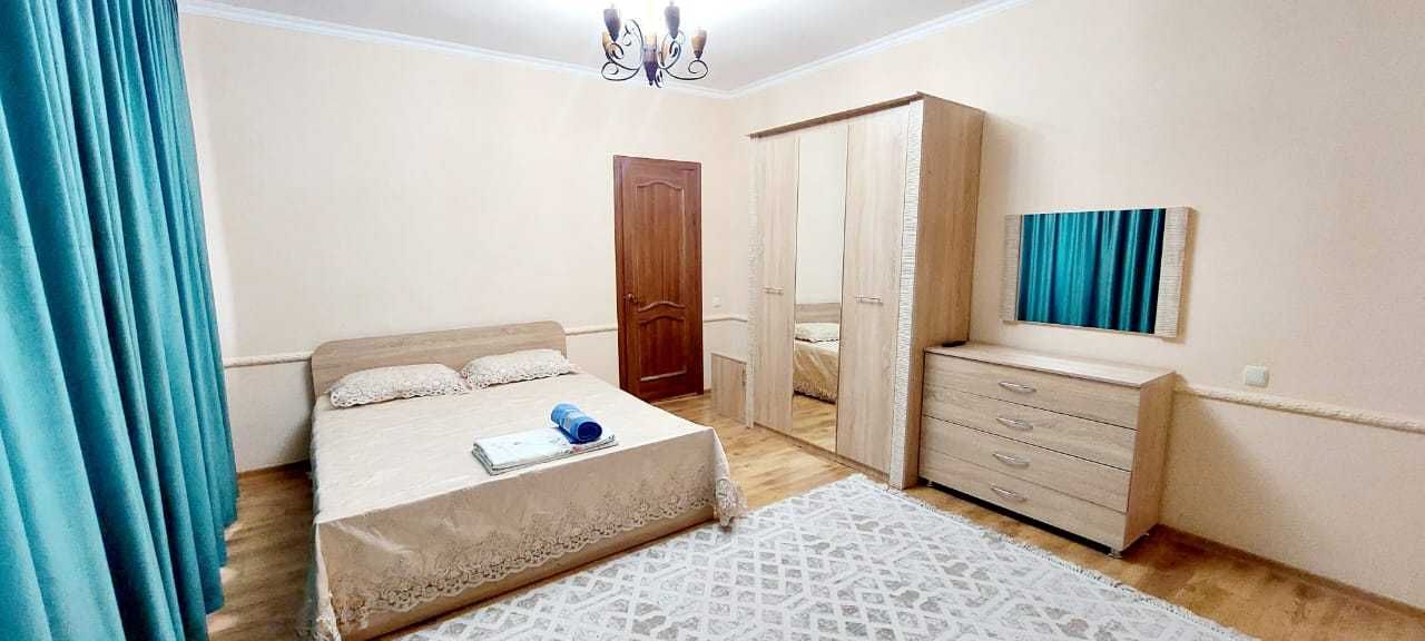 Сдаётся 4-х комн. кв. в самом центре Кызылорды