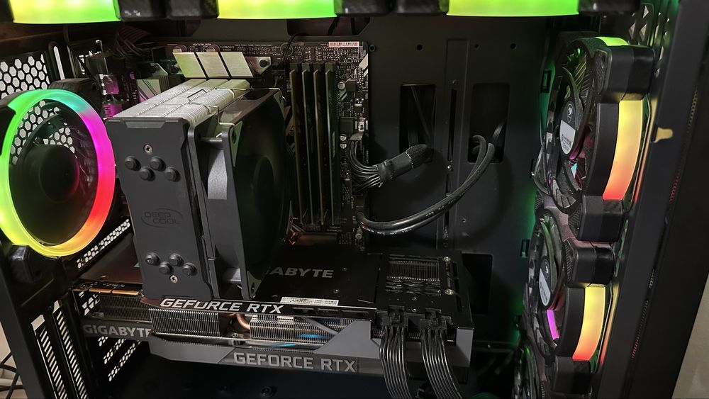 Видеокарта GIGABYTE GeForce RTX 3090 EAGLE OC