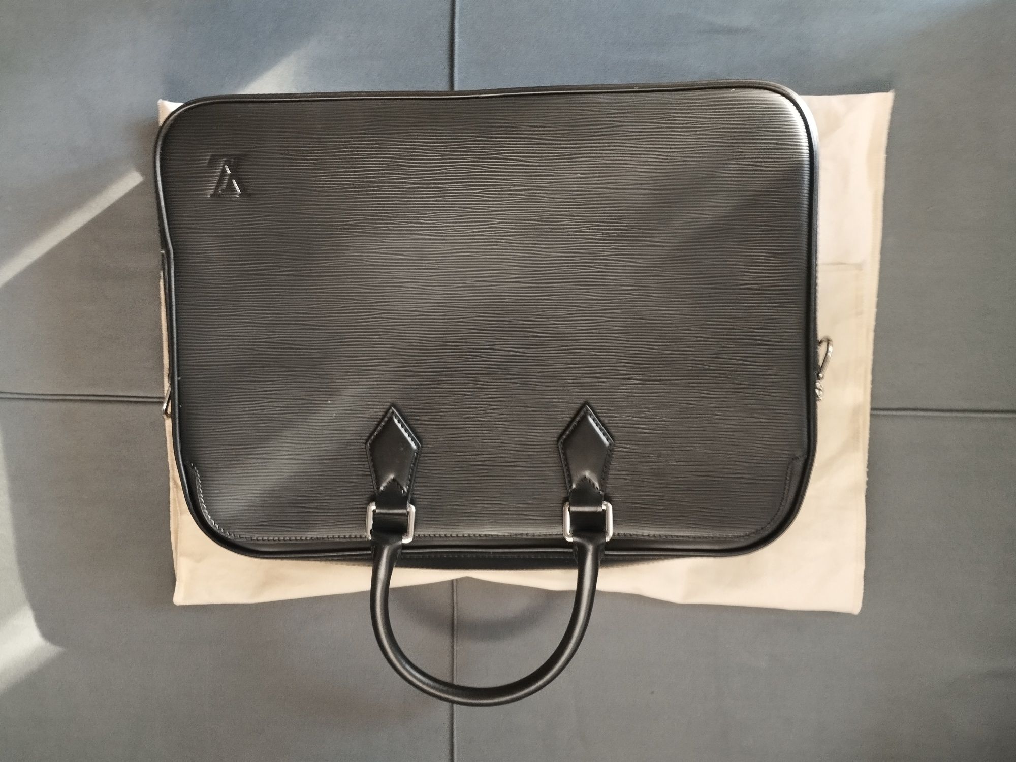 Портфель Louis Vuitton Dandy MM Epi