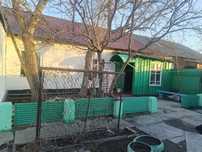 Срочно обменяем 2 дома на квартиру