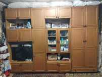 Продам шкаф стенка не новый б/у