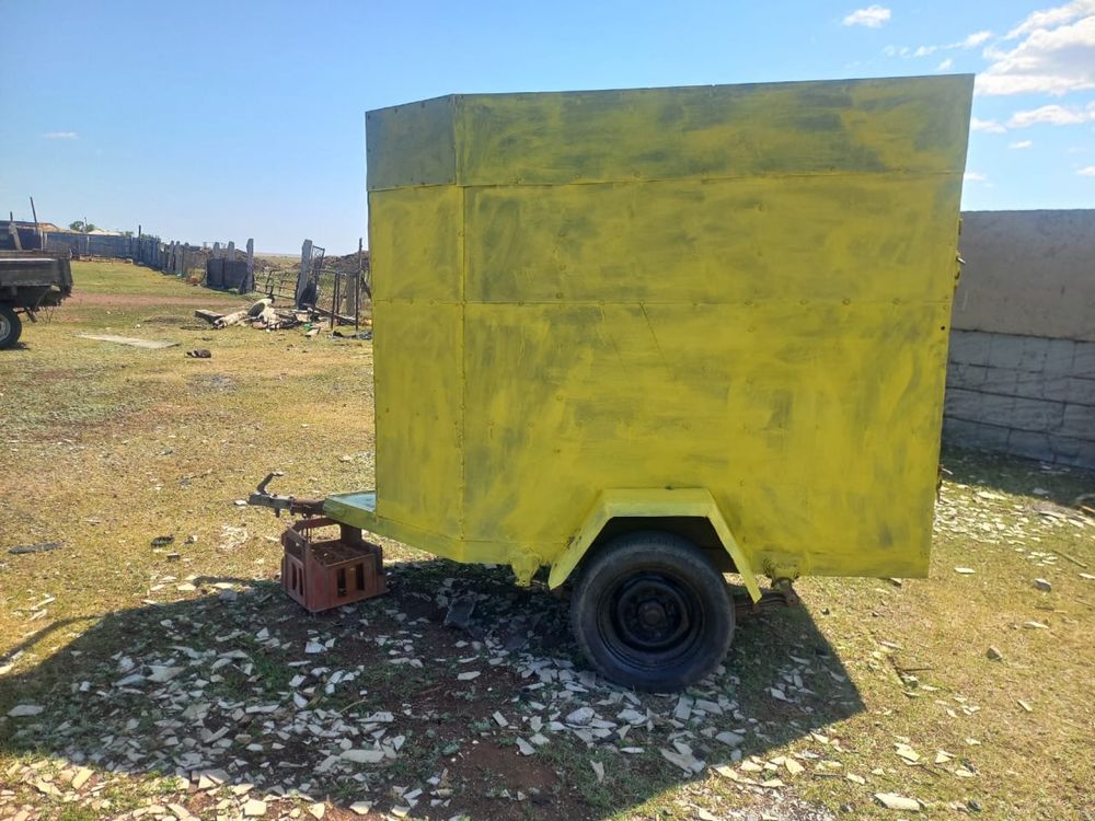 Продам усиленную коневозка