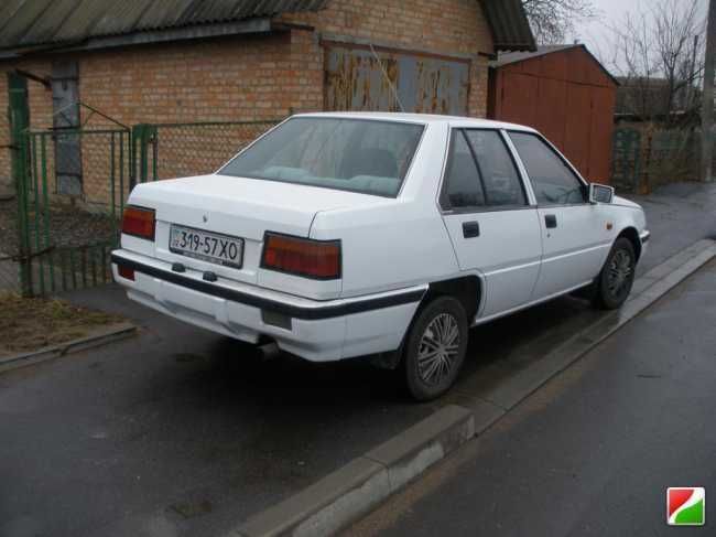 Продам крышку багажника на Mitsubishi Lancer 1987 г.в. 15000 тг.