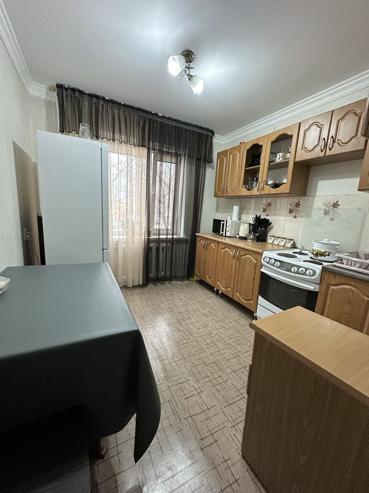 Продам 5 комнатную квартиру