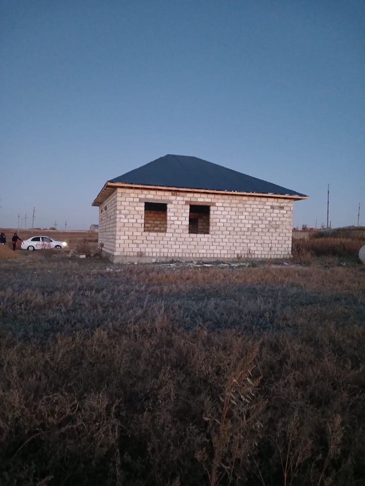 Пос Маржанбулак уй сатылады черный варянтпен