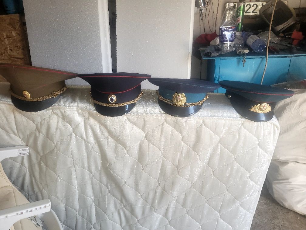 Фуражки военные Фуражки
