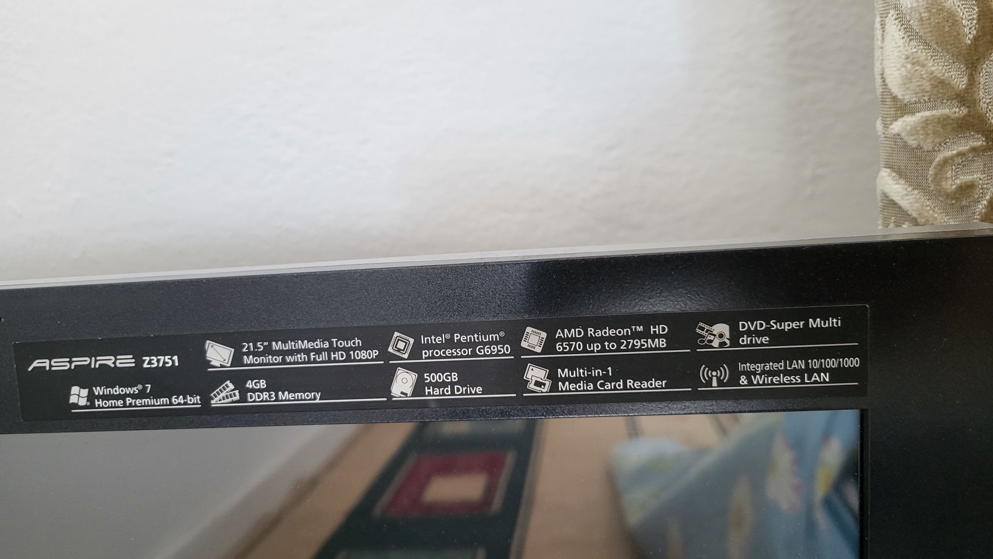 Моноблок HP Core i3