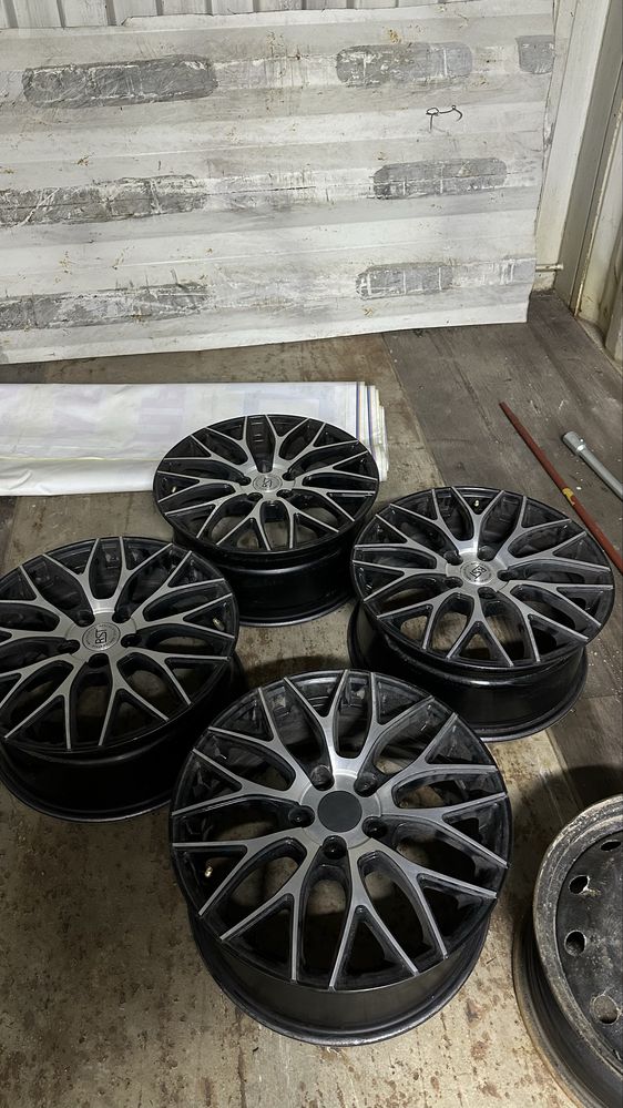 Продам диски на R17