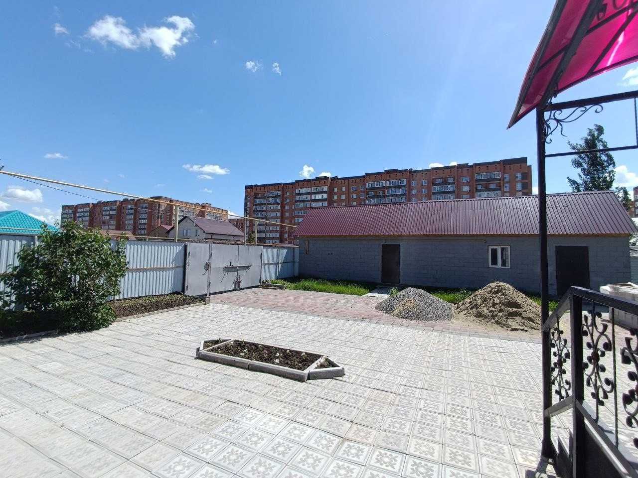 Продам коттедж в районе Плазы