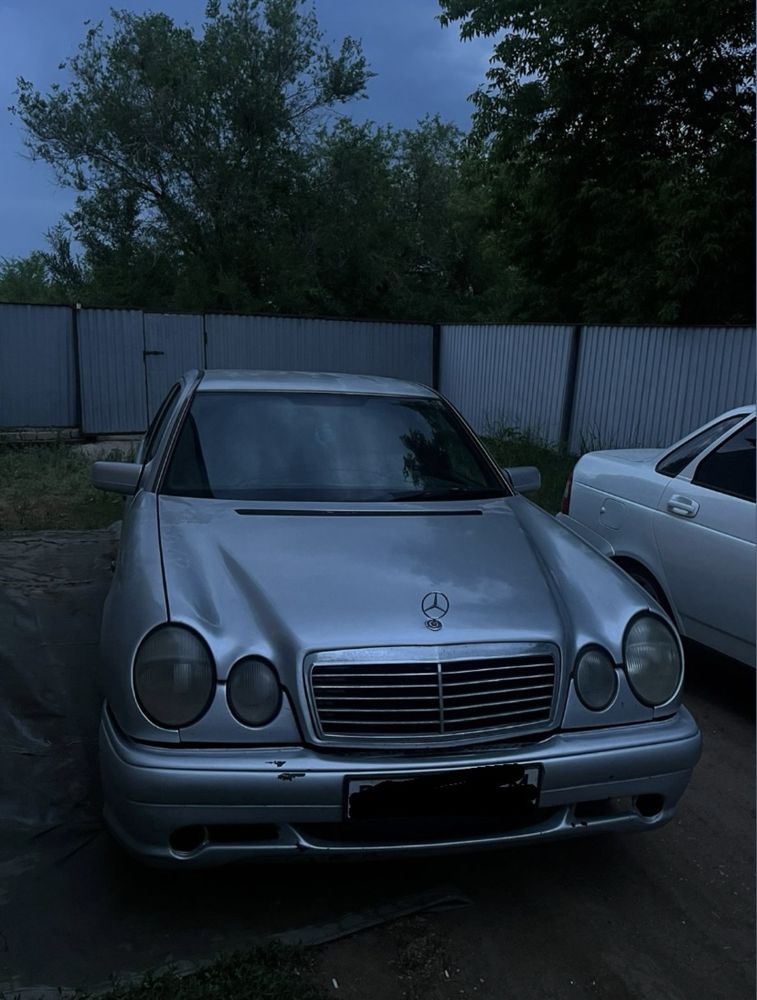 Продам мерс срочноо!