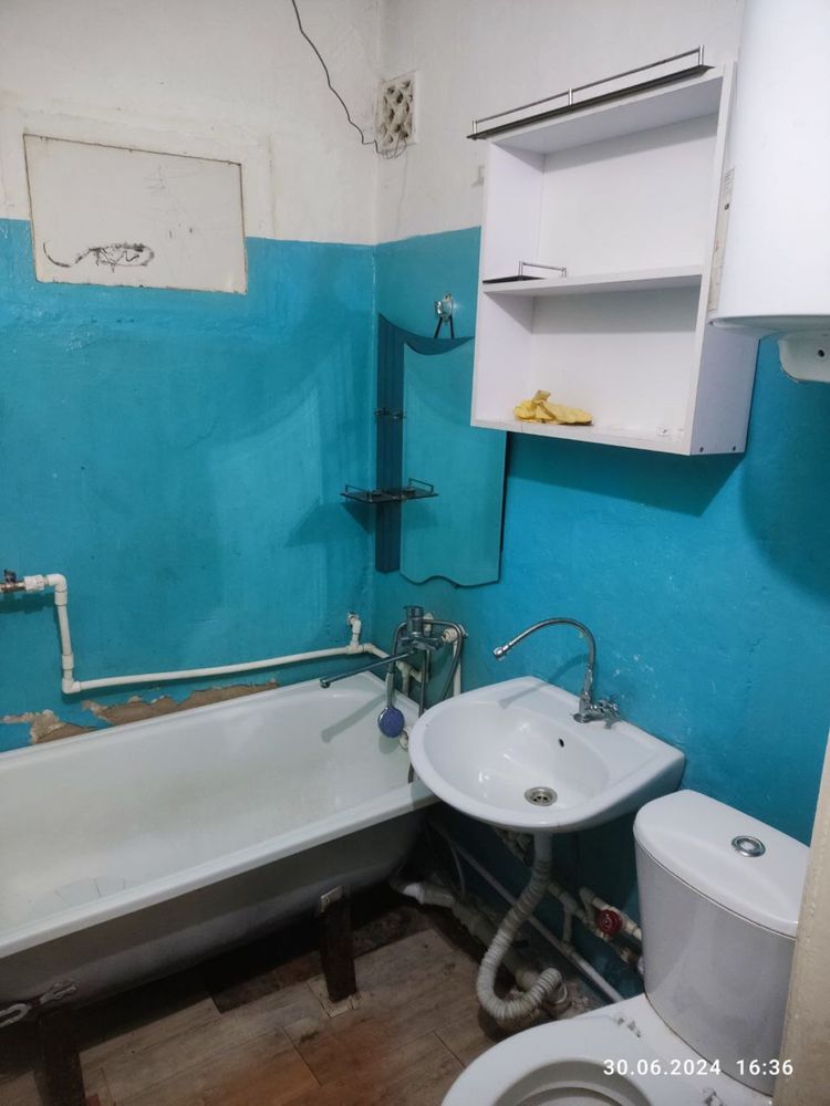 Продам квартиру в Пришахтинске