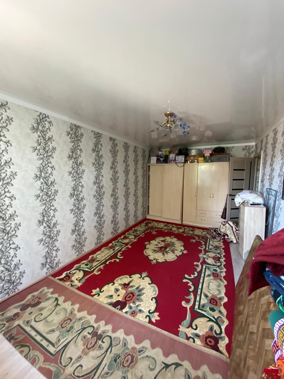 Продается 2/х комн квартира