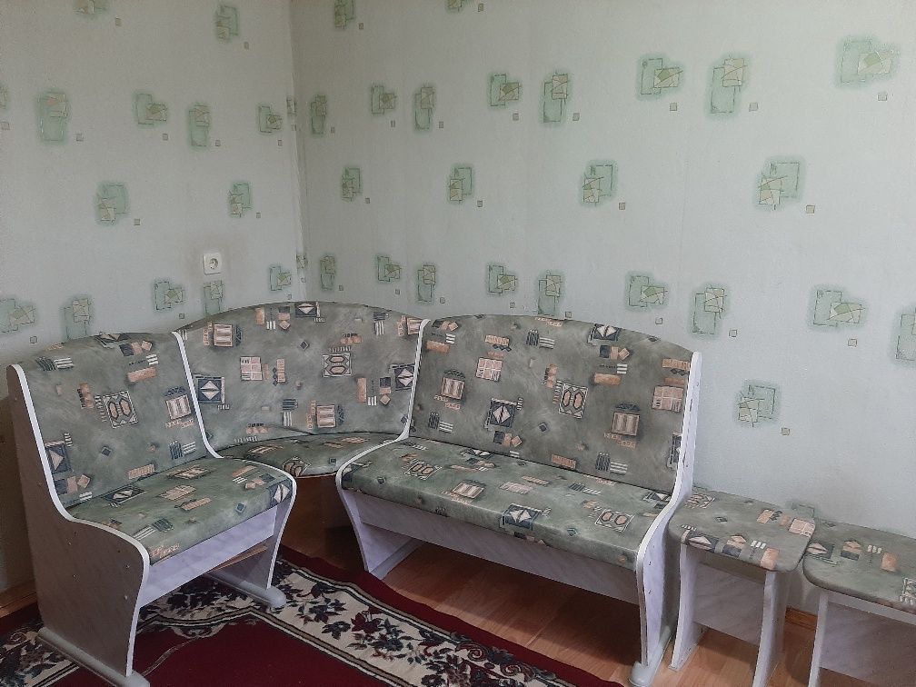 Кухонный уголок в хорошем состоянии