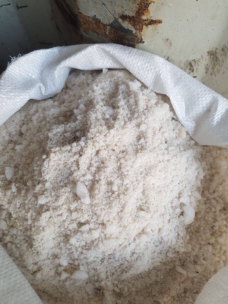 Продам соль-лизунец для животных