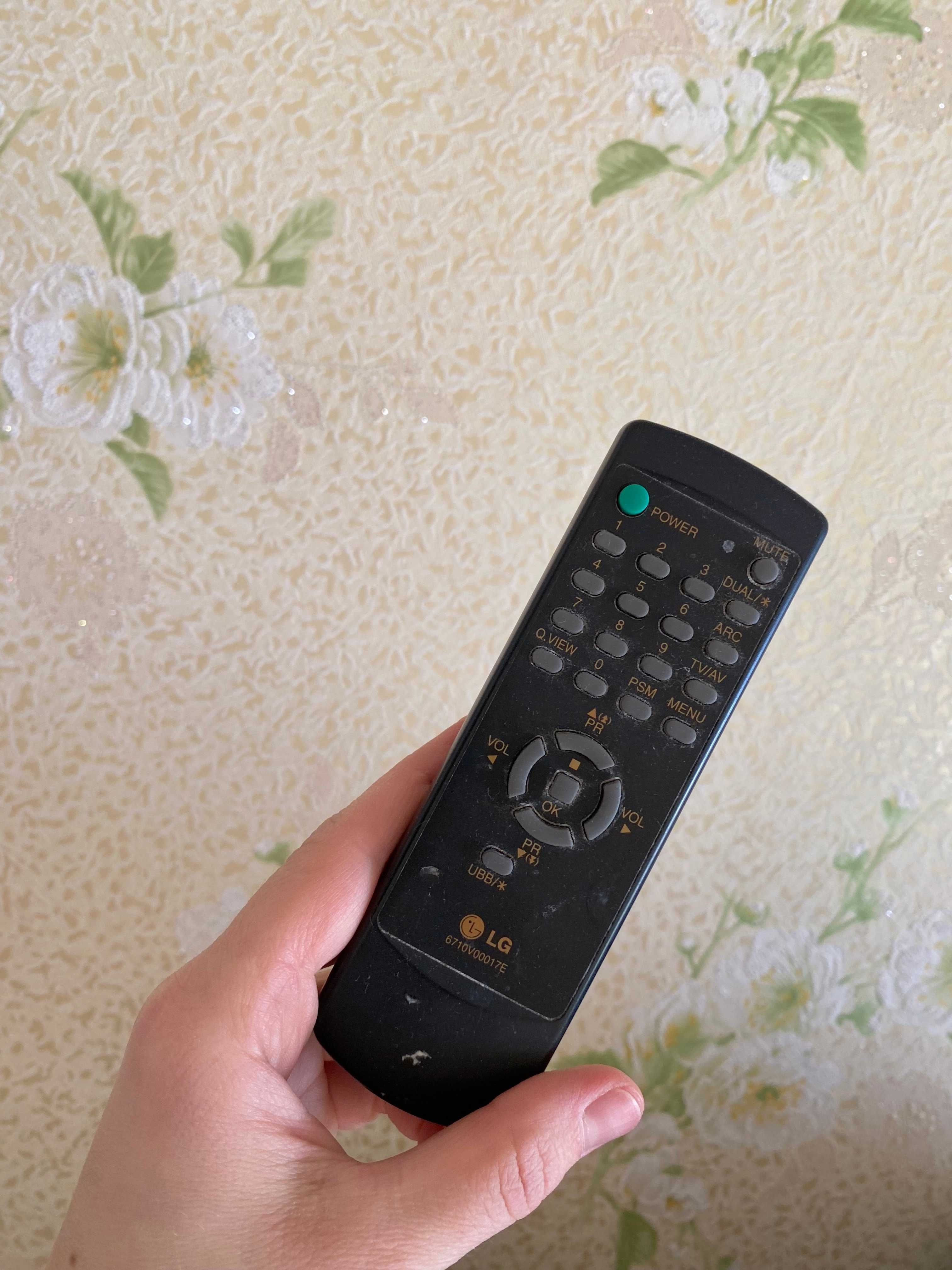 Телевизор LG, б/у (в хорошем состоянии