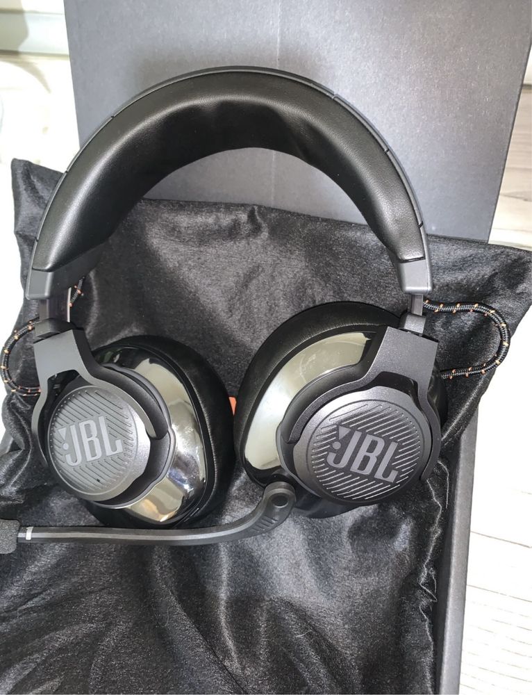 Наушники Jbl QUANTUM 810 wireless новые