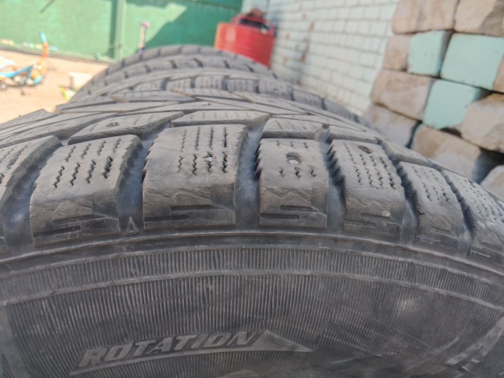 Продам шины для внедорожника