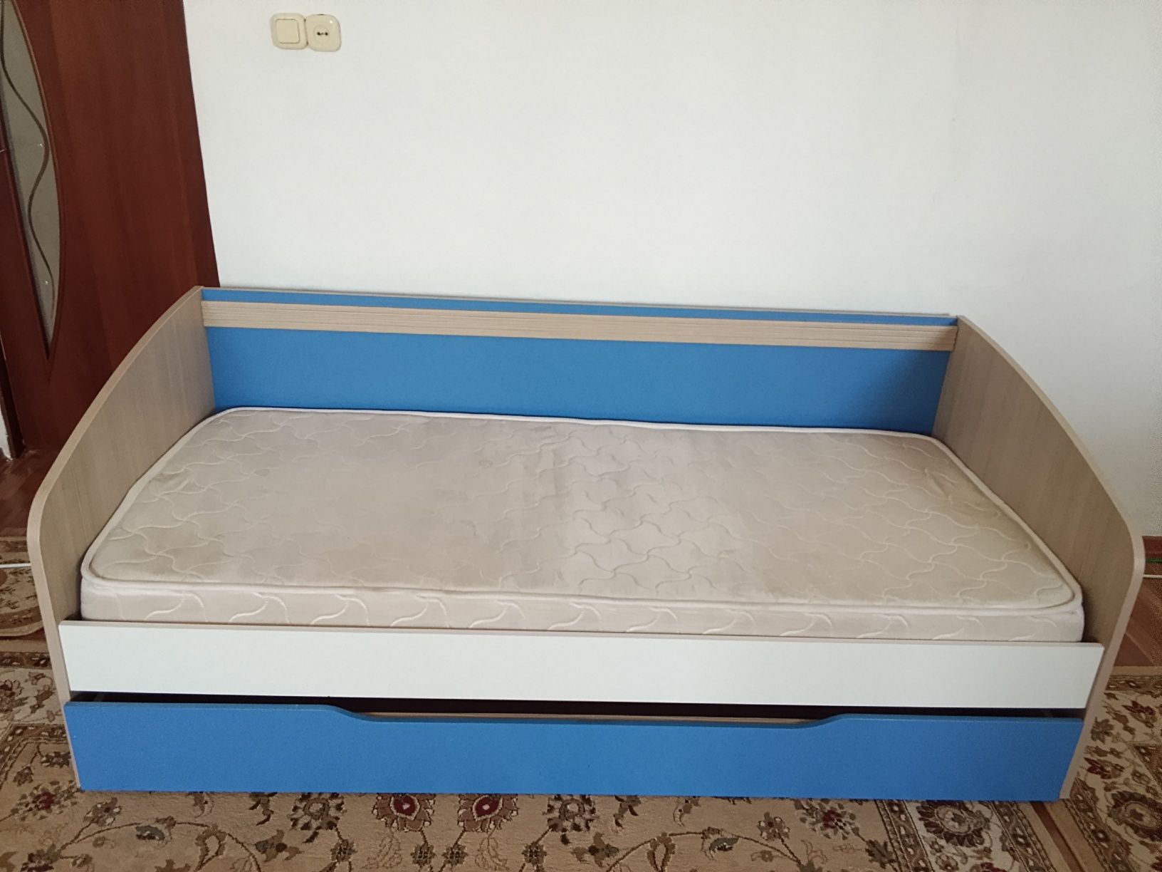 Шкаф диван сатылады