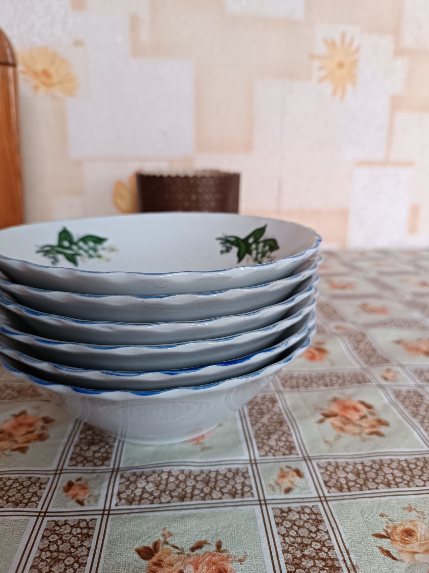 глубокие тарелки