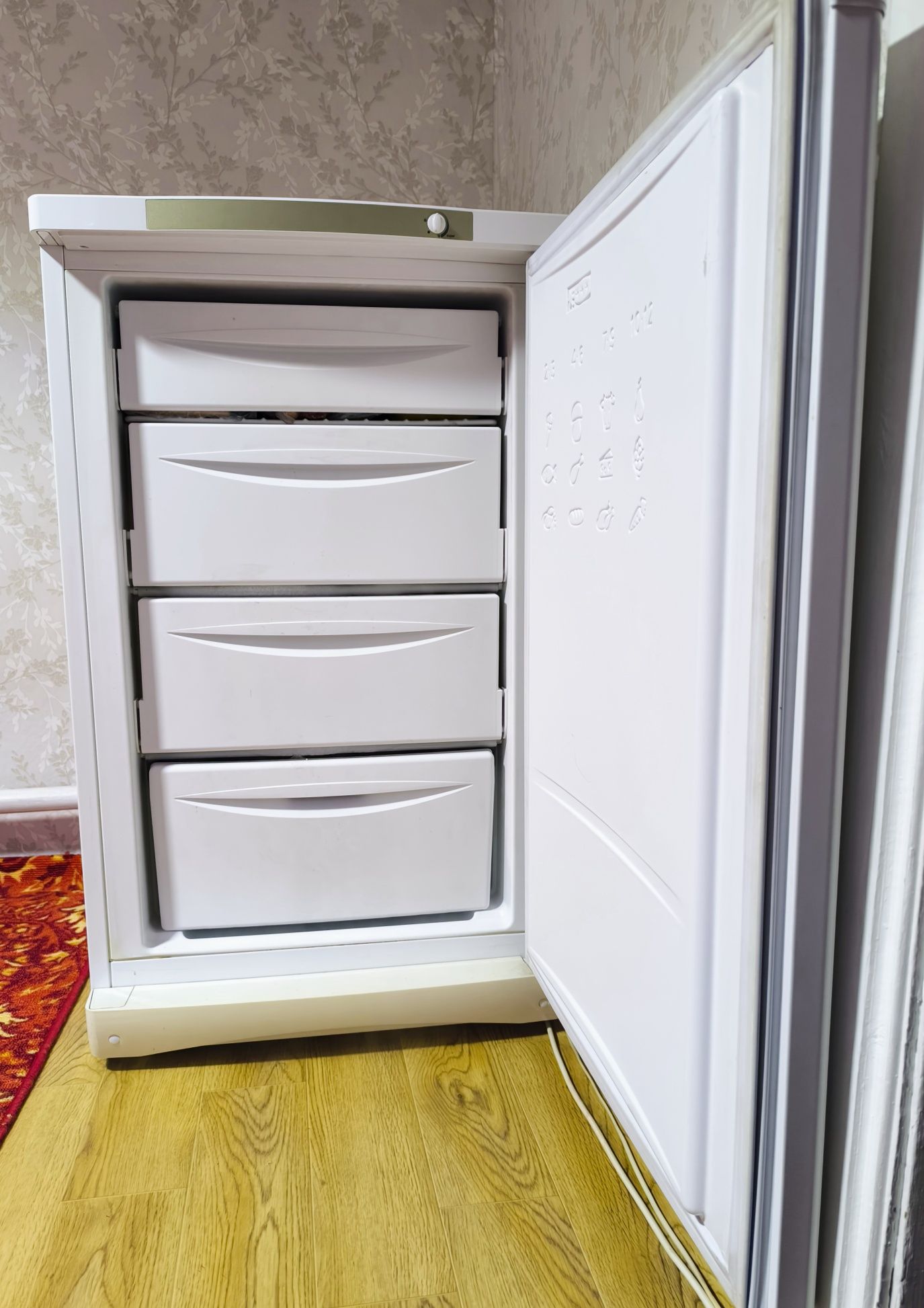 Морозильная камера indesit