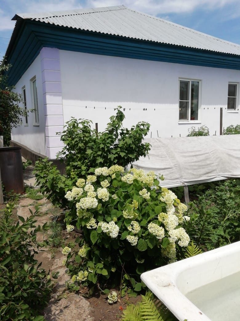 Продам дом кирпичный из качественного строй материалов