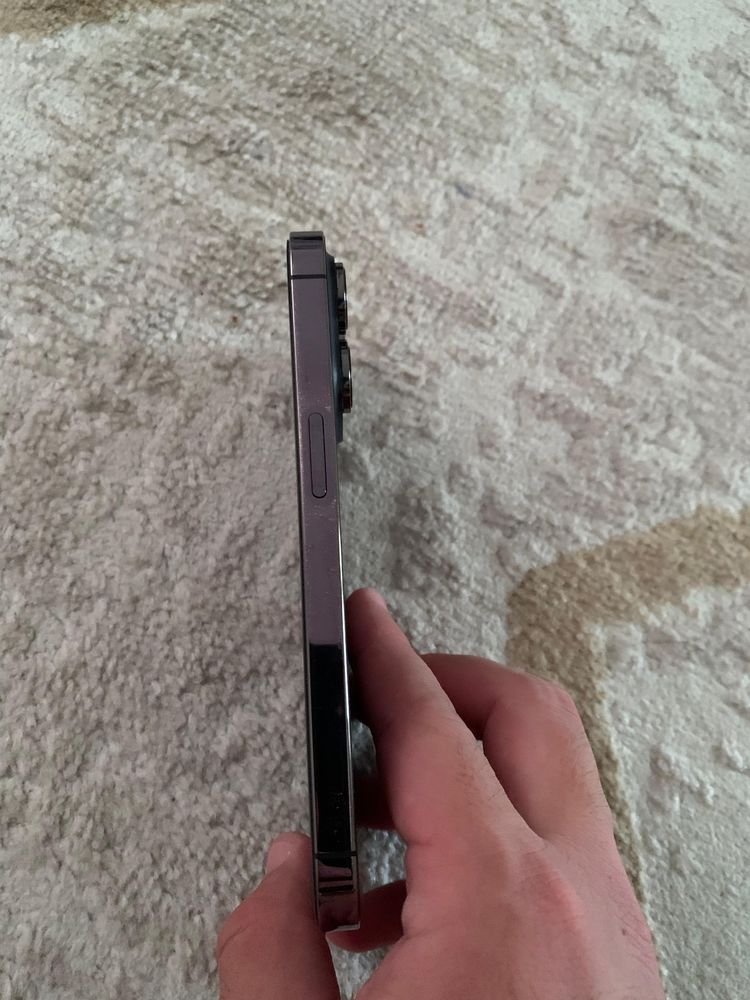 Продам Iphone 14 pro
