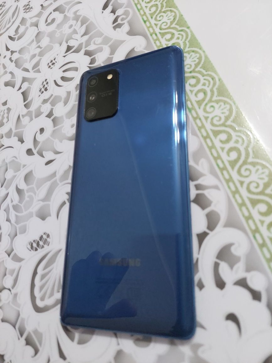 Срочно продам Galaxy S10 Lite