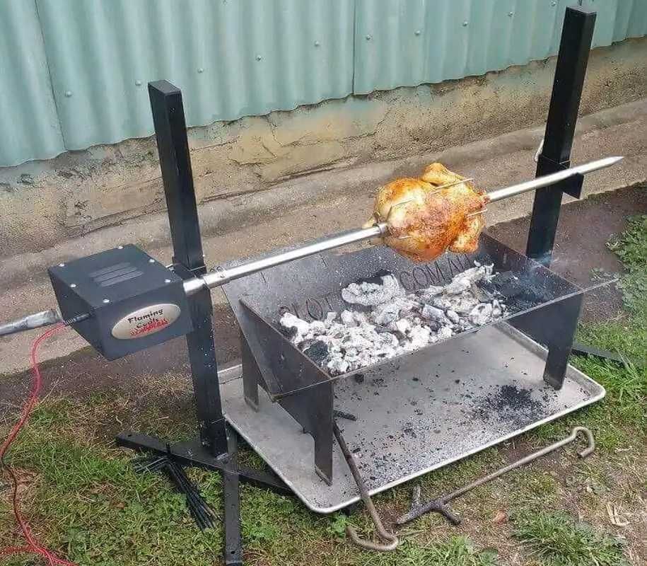 Вертел для семьи отдыха на природе жарить барашка курицу страуса