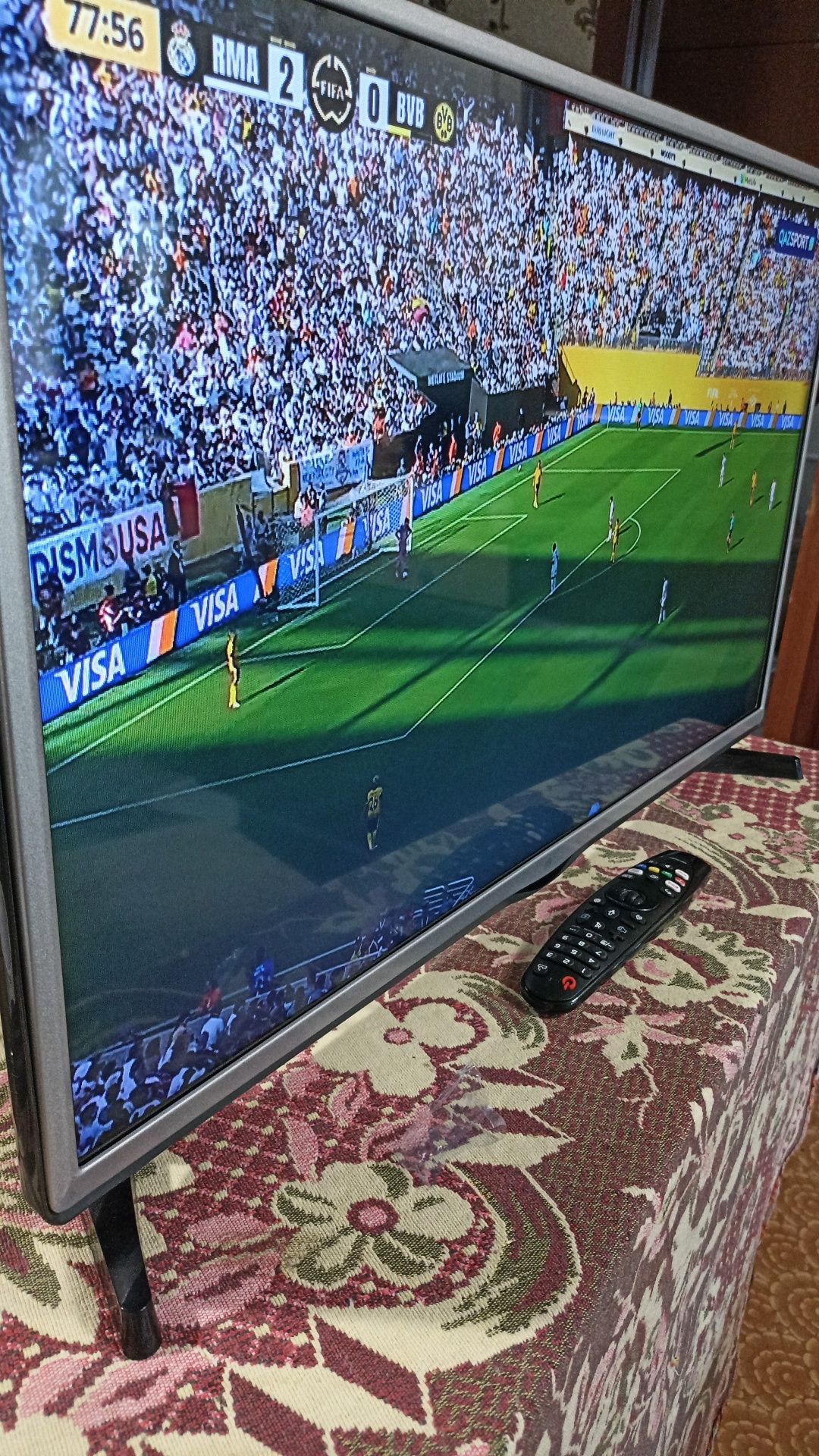 LG 32LF550U.  81см. гарантия 12 мес.
