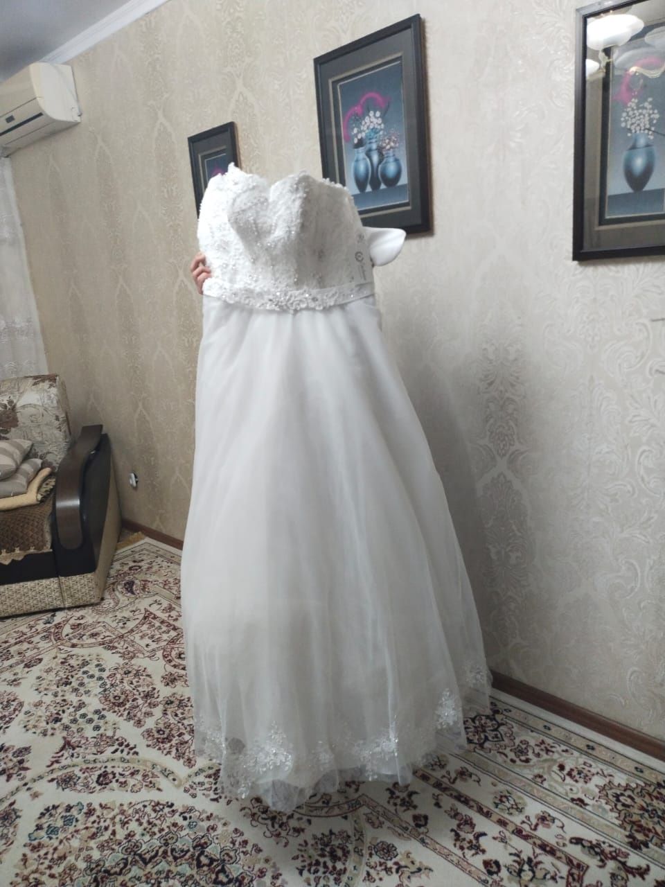 Продам свадебные платья